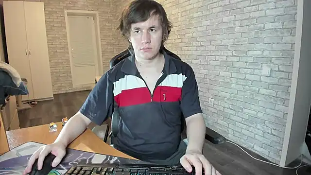 Snapshot of iliaskrislove chatting on 03.20.25 iliaskrislove online show from 03.20.25