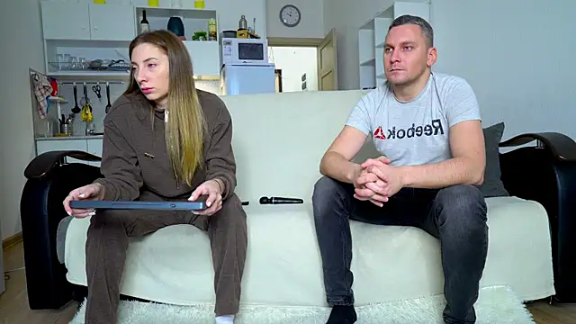 littlesweettifany online show from 11.18.25