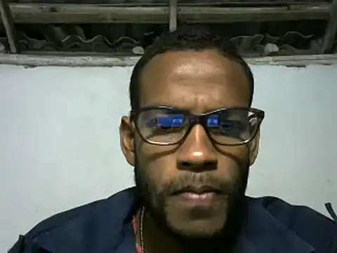 Snapshot of michel_sc chatting on 01.04.25 michel sc online show from 01.04.25