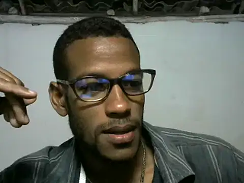Snapshot of michel_sc chatting on 03.04.25 michel sc online show from 03.04.25