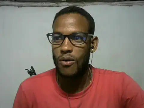 Snapshot of michel_sc chatting on 09.14.25 michel sc online show from 09.14.25