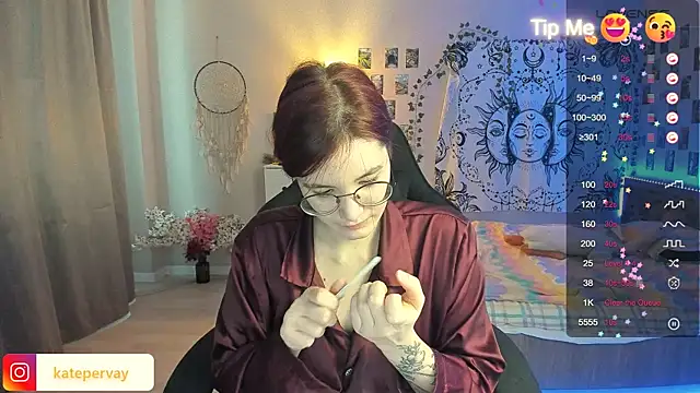 callmekatesmith online show from 02.14.25