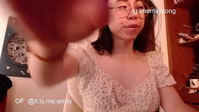 Snapshot of emily_pearl_ chatting on 03.13.26 emily pearl online show from 03.13.26