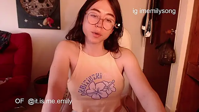 Snapshot of emily_pearl_ chatting on 03.14.26 emily pearl online show from 03.14.26