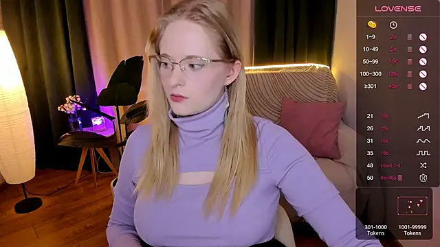 Aemilia  online show from 09.19.25