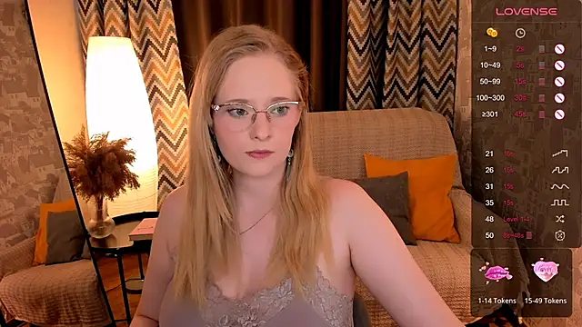 Aemilia  online show from 10.06.25