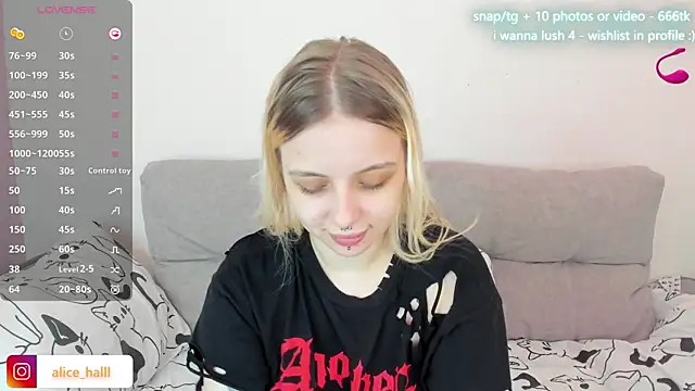 Alice Halle online show from 03.08.25