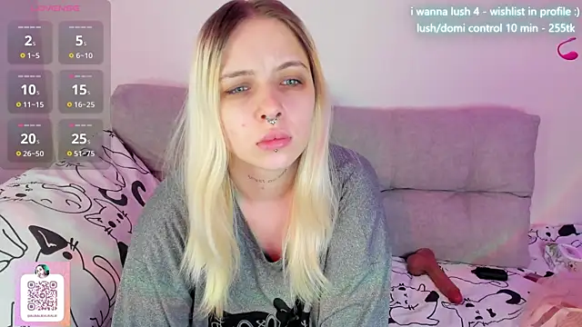 Alice Halle online show from 03.11.25