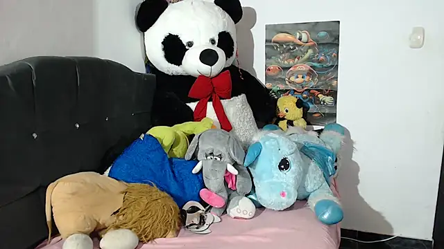 Snapshot of SWEETT_CORY chatting on 12.15.24 SWEETT CORY online show from 12.15.24