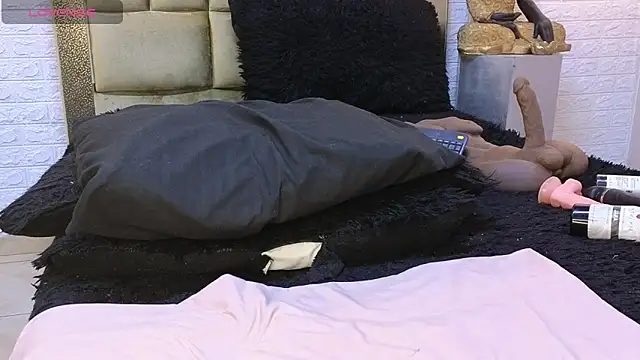 Snapshot of ximenawilliamss chatting on 12.11.24 ximenawilliamss online show from 12.11.24