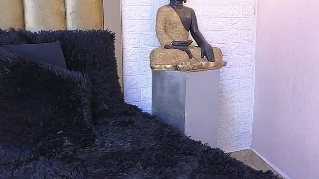 Snapshot of ximenawilliamss chatting on 02.16.25 ximenawilliamss online show from 02.16.25