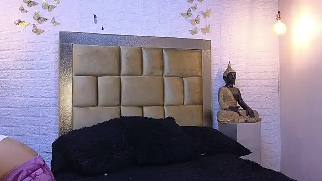 Snapshot of ximenawilliamss chatting on 10.23.25 ximenawilliamss online show from 10.23.25