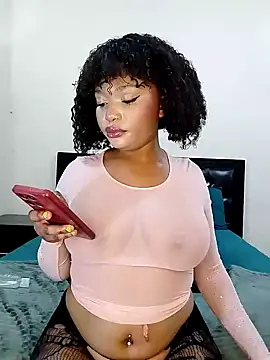 Snapshot of Sugartonguexx chatting on 11.05.25 Sugartonguexx online show from 11.05.25