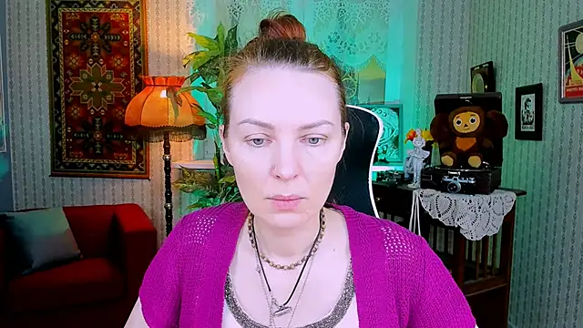 VandaRossi online show from 12.13.24
