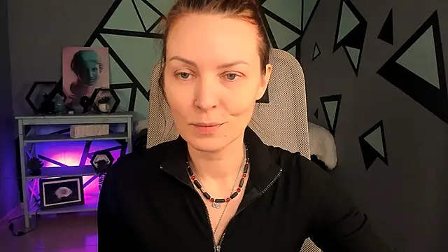 VandaRossi online show from 10.11.25