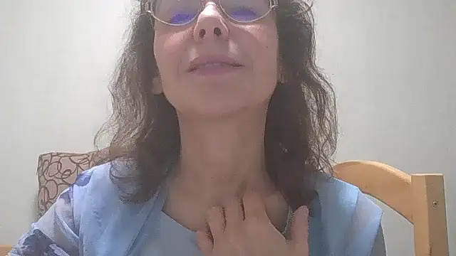 HollyJewel online show from 12.26.24