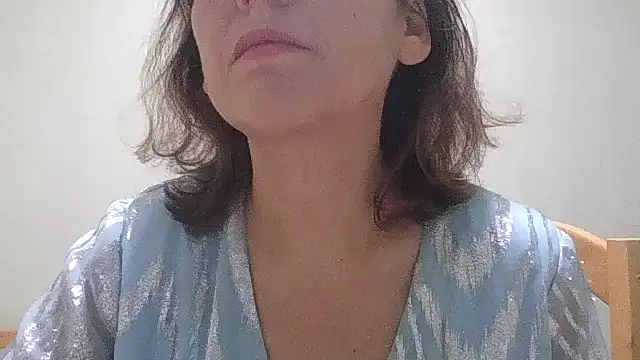 HollyJewel online show from 10.26.25