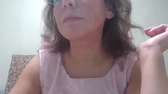 HollyJewel online show from 11.05.25