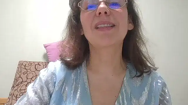 HollyJewel online show from 04.02.26