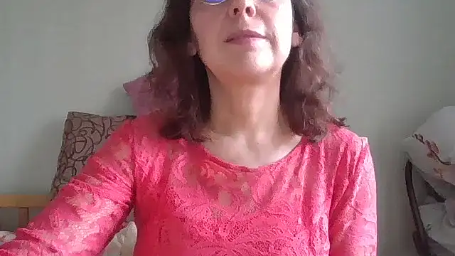 HollyJewel online show from 04.06.26