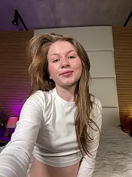 Snapshot of AliceBellamy chatting on 03.15.26 AliceBellamy online show from 03.15.26