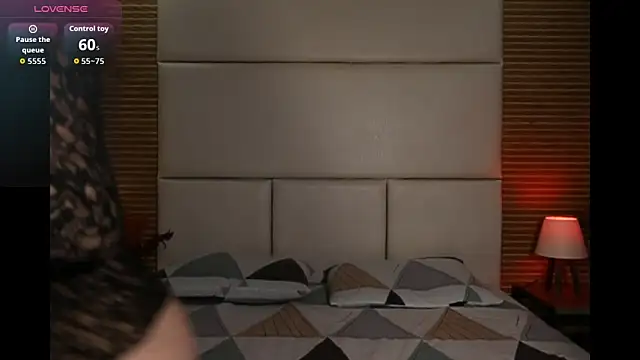 Snapshot of AliceBellamy chatting on 03.24.26 AliceBellamy online show from 03.24.26