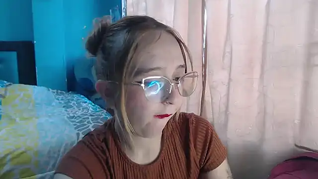 Snapshot of Liaroberts1 chatting on 01.29.25 Liaroberts1 online show from 01.29.25