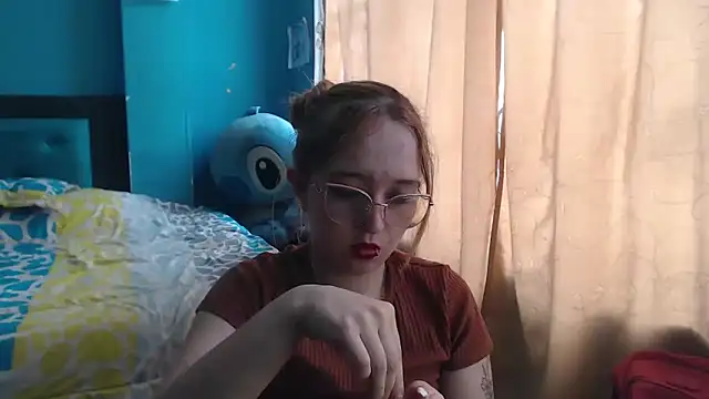 Snapshot of Liaroberts1 chatting on 01.29.25 Liaroberts1 online show from 01.29.25