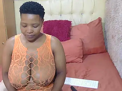 Xxxsluts online show from 10.15.25