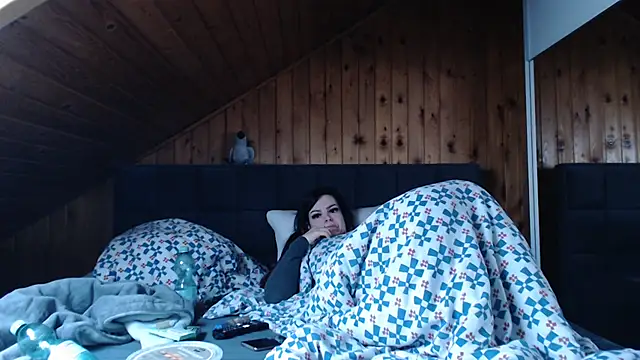 BoeseMoni1998 online show from 10.06.25