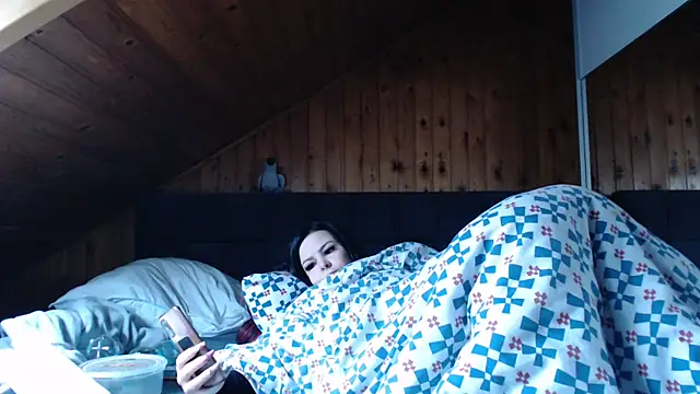 BoeseMoni1998 online show from 10.20.25