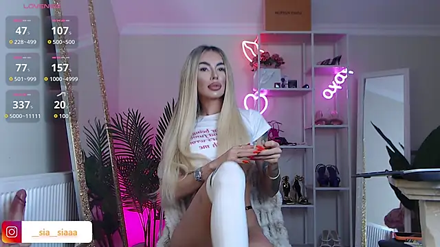 Snapshot of ArianaArianna chatting on 03.06.26 ArianaArianna online show from 03.06.26