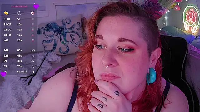 Snapshot of opalreigning chatting on 01.15.25 opalreigning online show from 01.15.25