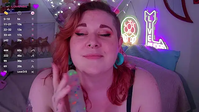 Snapshot of opalreigning chatting on 01.16.25 opalreigning online show from 01.16.25