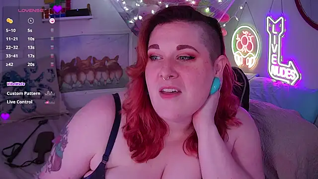 Snapshot of opalreigning chatting on 01.30.25 opalreigning online show from 01.30.25