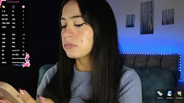 ZaraDames  online show from 11.05.25