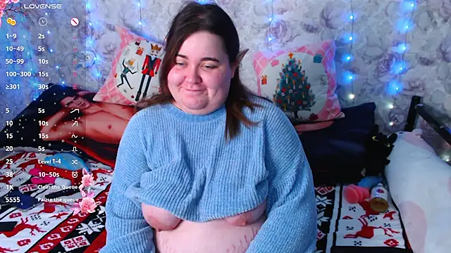 Estelle Hicks online show from 12.23.24