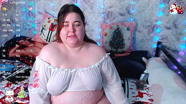 Estelle Hicks online show from 12.24.24