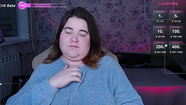 Snapshot of Estelle_Hicks chatting on 10.21.25 Estelle Hicks online show from 10.21.25