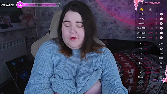 Estelle Hicks online show from 12.17.25