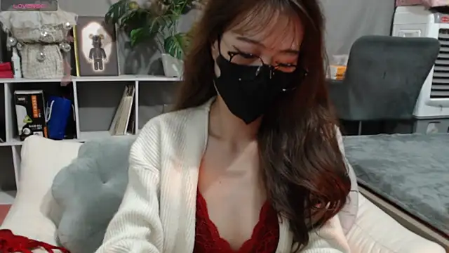  minji bae online show from 12.24.24