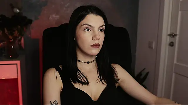 Snapshot of mistress__rochelle chatting on 02.21.25 mistress  rochelle online show from 02.21.25