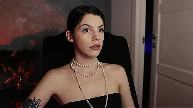 Snapshot of mistress__rochelle chatting on 03.04.25 mistress  rochelle online show from 03.04.25