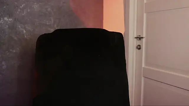 Snapshot of mistress__rochelle chatting on 03.15.25 mistress  rochelle online show from 03.15.25