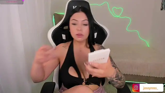 Victoryyy  online show from 09.26.25