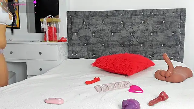 anastasia danger online show from 12.14.24