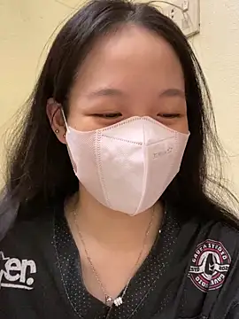 Snapshot of minmin2kk5 chatting on 09.20.25 minmin2kk5 online show from 09.20.25