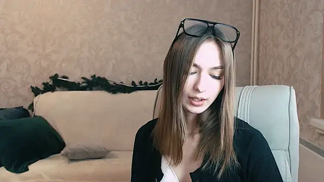 FlorenceDays online show from 02.04.25