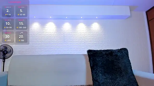 violet scott online show from 01.03.25