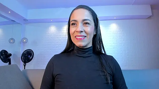 violet scott online show from 10.10.25